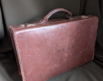 Vintage 1940s Small Leather Attache Case, Monogrammed Q.K.L.D Briefcase, Authentic WW2 Era Film Prop, Distressed British Decor