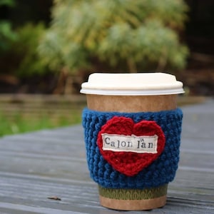Calon lân. Cup cozy. Dydd Santes Dwynwen. Valentines day.