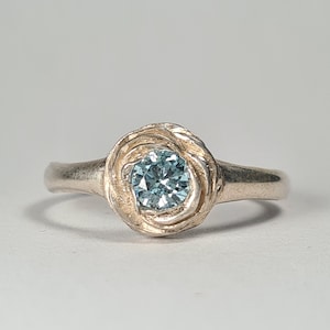 Anillo de plata rosa con piedra preciosa, anillo de compromiso rosa.