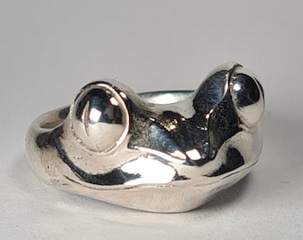 Tree frog ring sterling silver
