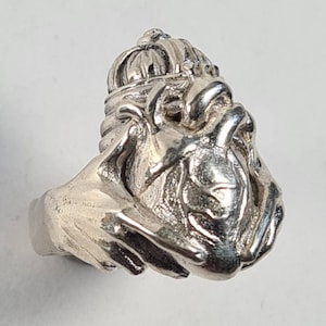 Anatomical claddagh shop ring