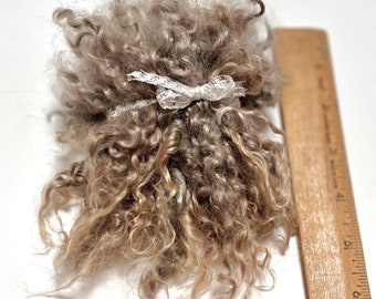 Kid Mohair Locks 1 ounce, Undyed, 4 to 5 inches, Platinum, Taupe, Blonde, Washed, Doll Hair, Reroot, Tailspin, Spin, Felt