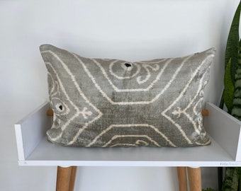 16x24 Ikat Velvet Pillow Cover, Handmade Ikat Cushion, Decorative Throw Pillow, Boho Velvet Cushion Cover, Turkish Ikat Home Decor