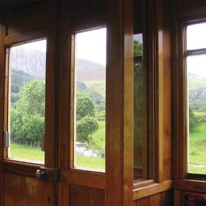 Poster incorniciato in legno - Finestra WHR del Galles