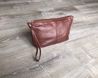 Brown Leather Wristlet Bag, Everyday Purse, Handmade Handbags and Purses, Make Up Bag, Cosmetic Bag, Retro Style, Cosmos