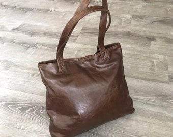 Brown Leather Bag, Handmade Tote Handbags, Classic Women Handbag, Fashion Purses and Bags, Trendy Purses for Her, Leather Purse, Yosy