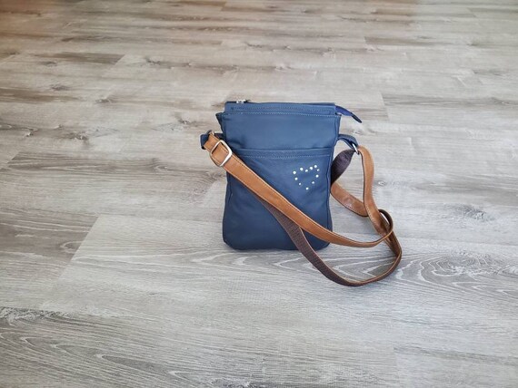 Travel crossbody store bags australia