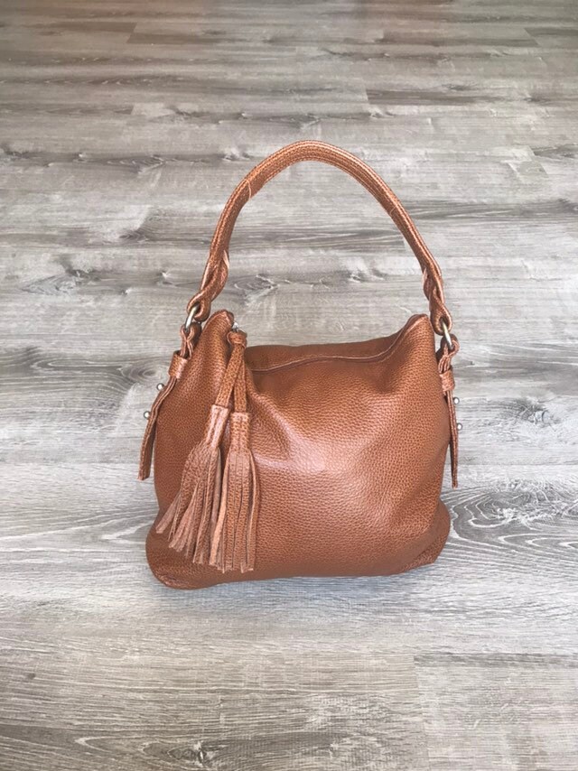 trendy leather purses