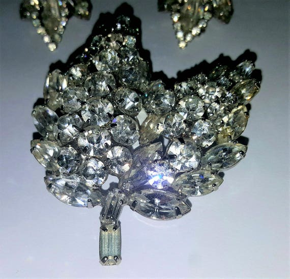 Weiss Rhinestone Brooch and Ear Rings - image 2