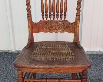 Antique Oak Press Back Barley Twist Chair. Circa: 1890 to 1910 - FREE SHIPPING
