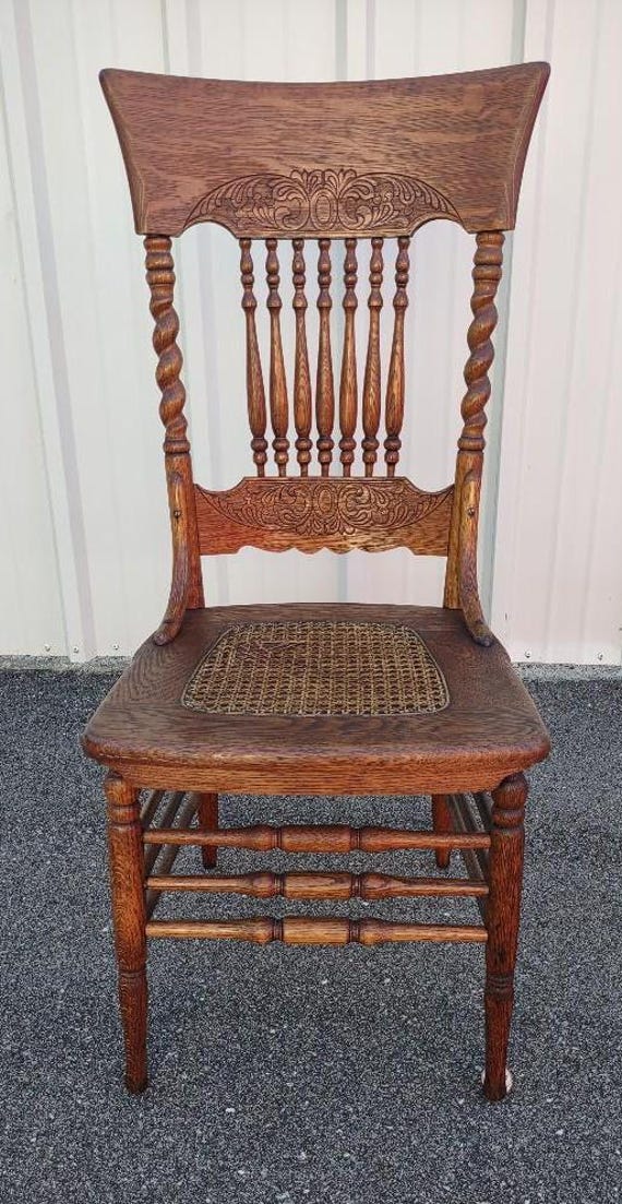 Antique Oak Press Back Barley Twist Chair. Circa: 1890 to 1910