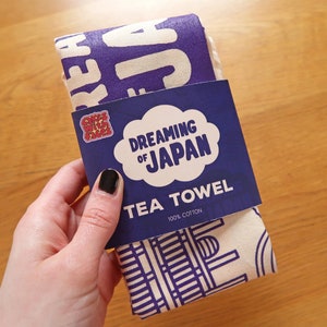 Dreaming of Japan Tea Towel - Quirky Gift for fans of Japan - Pastel Peach Kitchen Accessories - Japanese Tea Towel