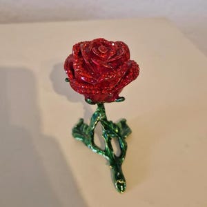 Small jewelry box, red rose, enamel, crystal rhinestones | Rose trinket box, ruby red, green, gold | Vintage decor, Fabergé style, 8.5 cm