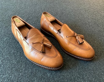 BEAUTIFUL Vintage Allen Edmonds Acheson Chili Colored Leather Tassel Loafers 12 D. Made in USA.