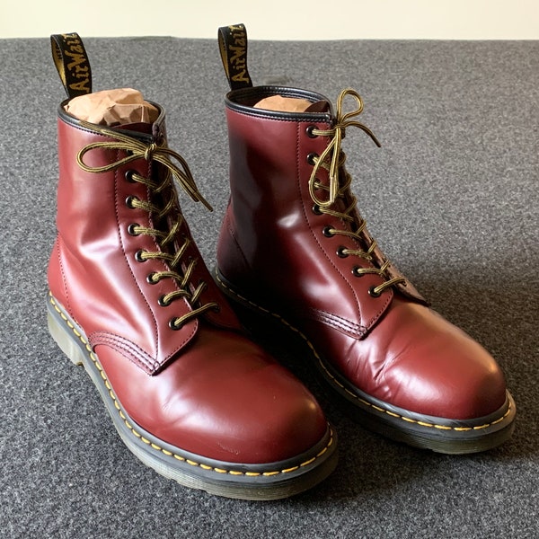 Dr. Doc Martens 1460 Cherry Red Smooth Leather Plain Toe Work Boots Size UK 11 | US 12.