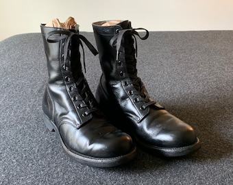 RARE Vintage 1960s (dated July 1964) Vietnam-Era Black Leather Combat Boots with Panco Soles sz 10 R. Made in USA.