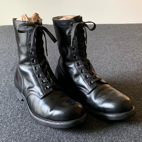 RARE Vintage 1960s (dated July 1964) Vietnam-Era Black Leather Combat Boots with Panco Soles sz 10 R. Made in USA.