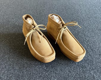Clarks Wallabees Suede Desert Shoes Lace up Men display picture 2