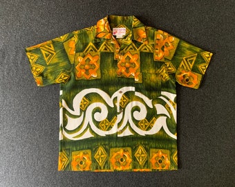 ORIGINAL Vintage 1970s | 1980s Hilo Hattie Fashions 100% Cotton Bark Cloth Hawaiian Shirt Shirt size L. Made in Hawaii!