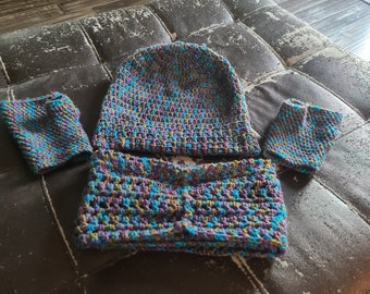 Available now: crochet slouchy beanie, gloves and infinity scarf combo