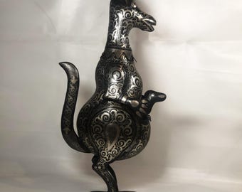 Damascene Kangaroo Sculpture – Handmade Silver Damascene Me