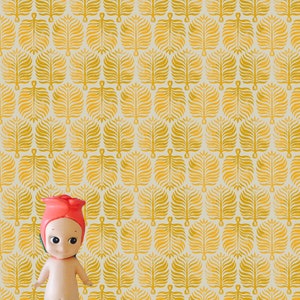 Golden Leaves on Ecru 1:12 Dollhouse Wallpaper Download