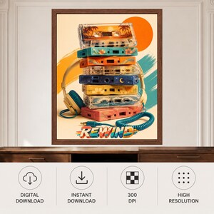 Puede incluir: Una l&aacute;mina de arte enmarcada que muestra una pila vertical de siete casetes de colores y unos auriculares. Los casetes presentan varios dise&ntilde;os que incluyen palmeras, flores y olas. La palabra REWIND est&aacute; impresa con una fuente retro.