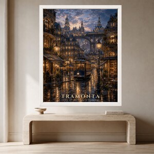 Puede incluir: Una impresi&oacute;n art&iacute;stica enmarcada que representa una calle de estilo europeo al atardecer con un tranv&iacute;a antiguo sobre adoquines mojados, iluminada por farolas y ventanas c&aacute;lidas. El texto TRAMONTA City of the Endless Evening aparece en la parte inferior.