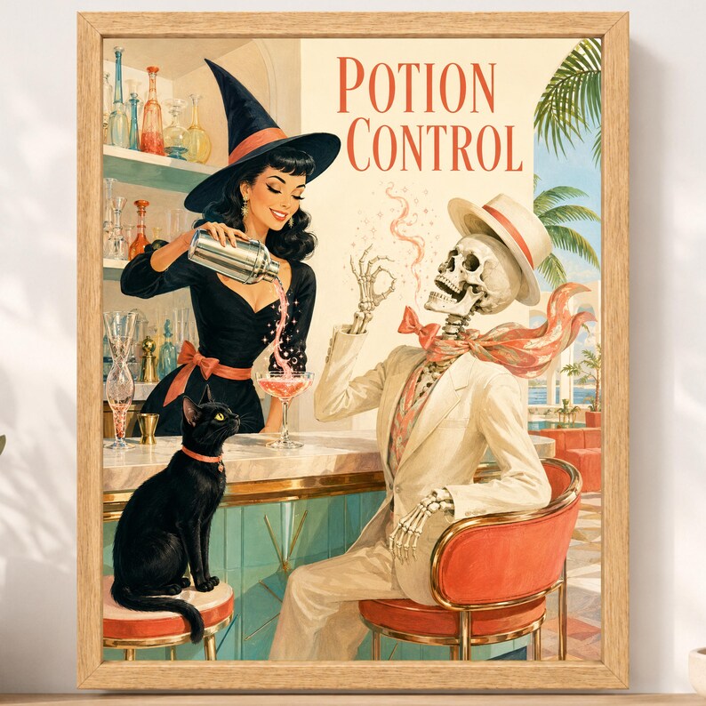 Op de afbeelding: Een ingelijste kunstdruk getiteld Potion Control met een heks in een zwarte jurk en hoed die een roze drankje inschenkt voor een skelet in een wit pak en hoed. Een zwarte kat zit op een kruk op de voorgrond van de barsc&egrave;ne.