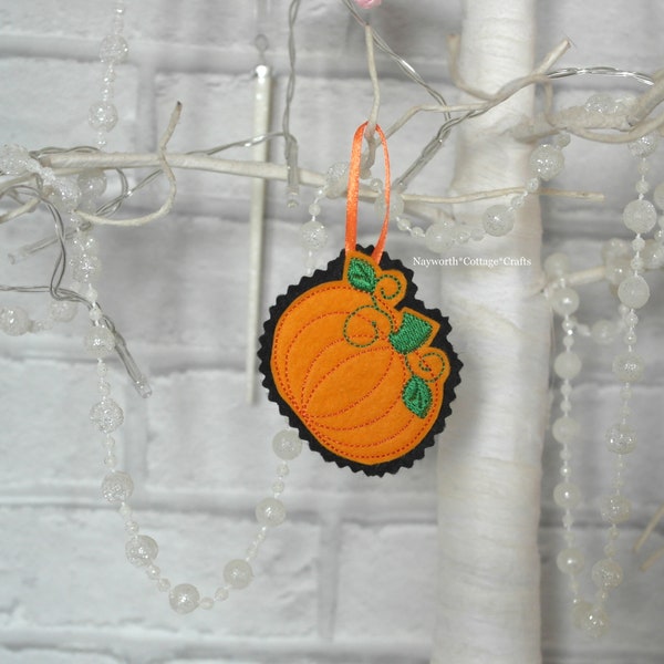 Halloween pumpkin hanging / tree / decoration / ornament