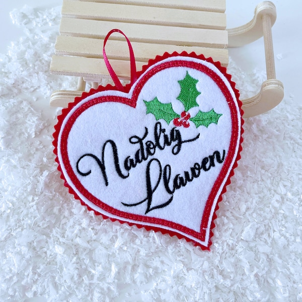 Christmas hanging Welsh Heart Nadolig Llawen felt decoration pastel / pink / twig / tree / decoration / tiered tray