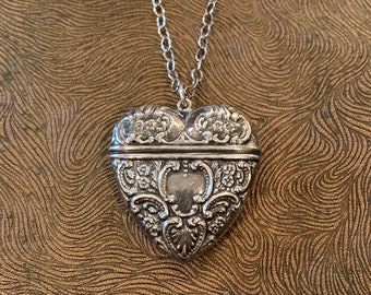 Large Vintage Sterling Silver Repousse Embossed Heart Locket Necklace