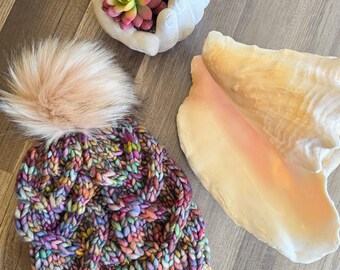 Wandering cables beanie luxury Merino wool