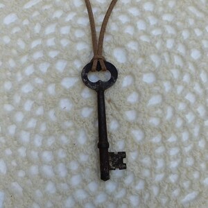 Recycled jewelry, Vintage Skeleton Key necklace, Hippie jewelry ,Boho chic , image 3