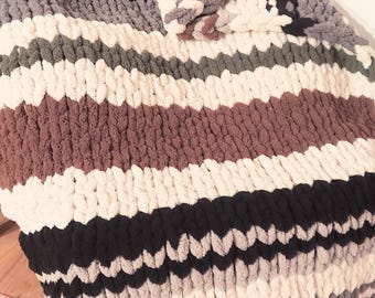 Hand Knit Bulky Blanket, Chunky warm Blanket