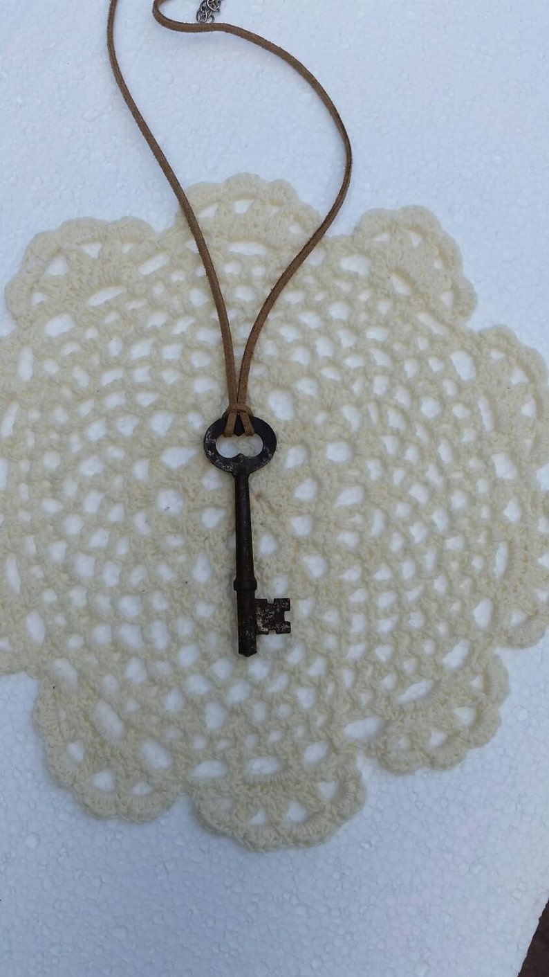 Recycled jewelry, Vintage Skeleton Key necklace, Hippie jewelry ,Boho chic , image 4