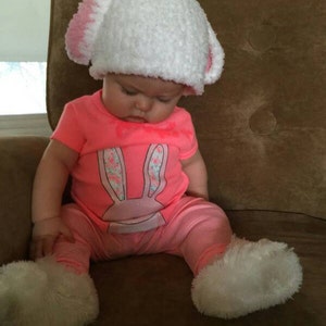 Warm knit bunny hat, Babies bunny hat, Easter bunny hat, Childrens bunny hat, Fuzzy hat, Newborn hat,Infant photo prop image 2