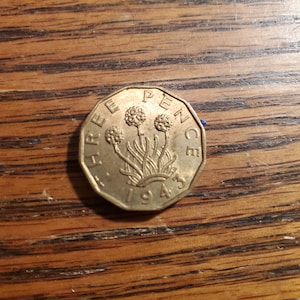 1943 Britain 3 Pence AU