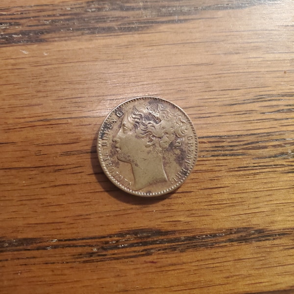 1880 Britain 1/2 Sovereign  gaming token