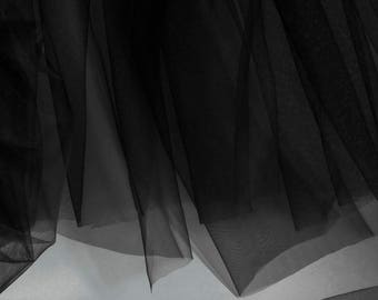 Super feiner Luxus Schwarzer Tüll Stoff 150 cm Breite - sehr zarte leichte Masche - Meterware - Abschlussball, Rock, drapieren (M2)