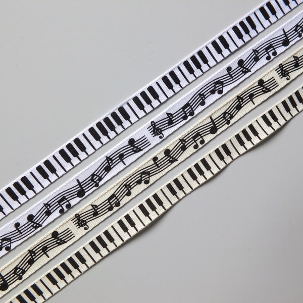 2 metres of Music themed ribbon, 10mm Grosgrain. Availible in either a musical notes, or a piano key theme, in white or cream (Q7)