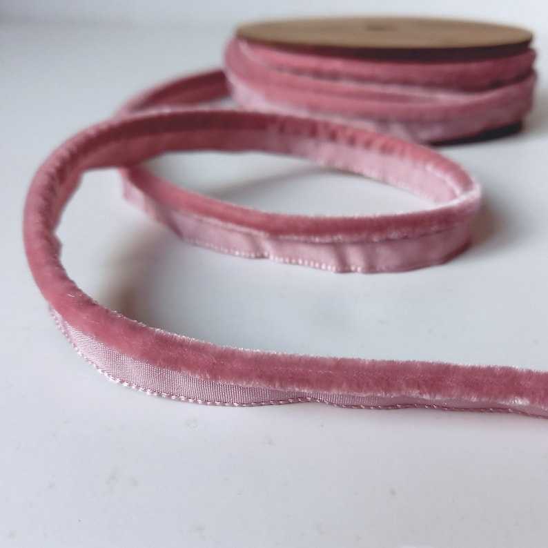 Soft Velvet flanged insert piping cord 5mm diameter 13 colours sold by the metre Rose Pink