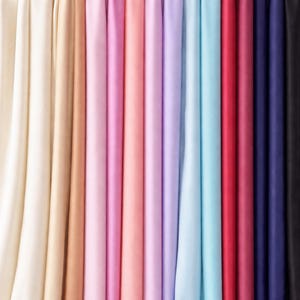 Lilac Pastel Lining Fabric – Anti Static Dress Lining Material, Purple Polyester Lining, 150cm Wide, Sold by the Metre image 2