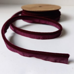 Soft Velvet flanged insert piping cord 5mm diameter 13 colours sold by the metre Burgundy