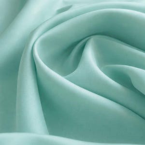 Spearmint Anti Static Lining Fabric 150cm Wide – Dress Lining Material Sold by the Metre