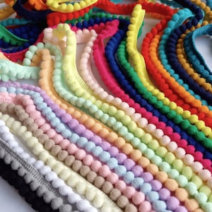 Mini Pom Pom Bommel Zierkante Uni - 22 Farben