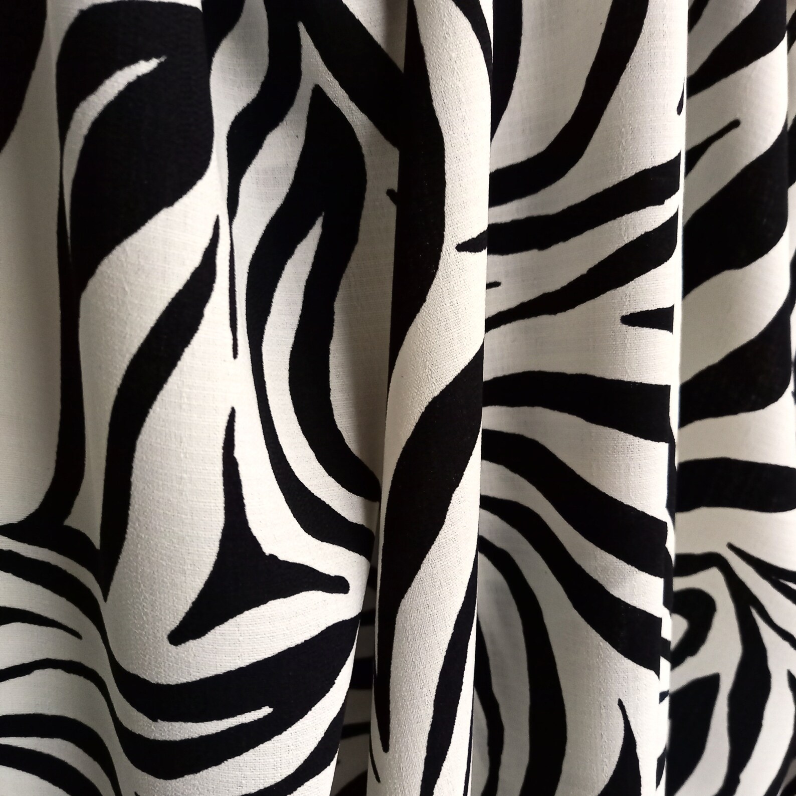 Black and Ivory Zebra Print Woven Fabric Linen Look Texture Etsy