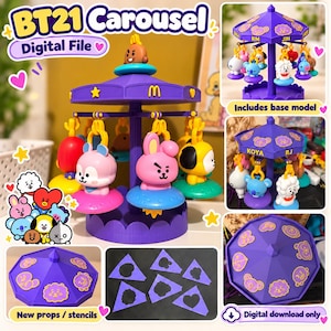 Pode incluir: Um brinquedo de carrossel roxo com figuras de personagens BT21 penduradas em ganchos amarelos. A estrutura inclui um poste central, um telhado com &iacute;cones de personagens e uma base. O conjunto inclui est&ecirc;nceis e arquivos digitais.