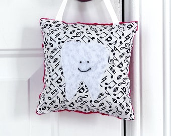 Music Notes Tooth Fairy Pillow | Black and White Music Notes | Hanging Tooth Fairy Pillow with Pocket | Wiggly Tooth Gift | Ready to Ship