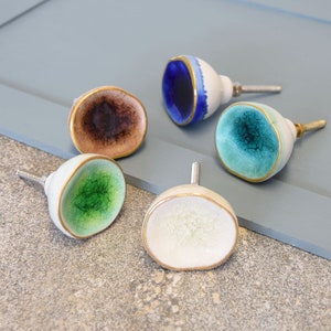 Crackled Cupboard Door Knobs. Ceramic Porcelain | Available in blue, turquoise, brown, green and white with gold edge detail